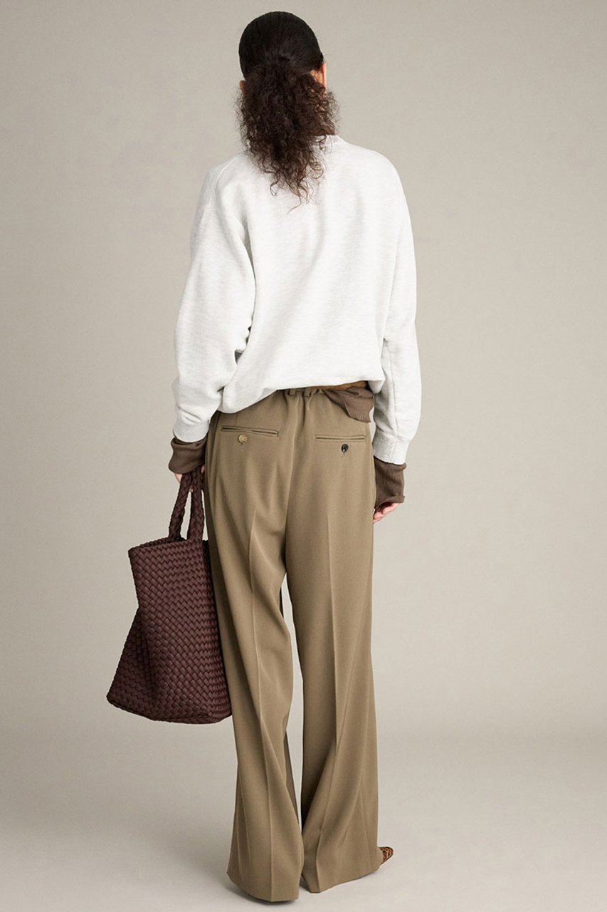 【ブリル/BRILL】のカレッジロゴスウェット 人気、トレンドファッション・服の通販 founy(ファニー) 　ファッション　Fashion　レディースファッション　Fashion for Women　トップス・カットソー　Cut & Sew Tops　シャツ・ブラウス・オフィスカジュアル　Elegant Blouses & Button-Ups　レディースパーカー・カジュアルフーディー　Casual Hoodies & Sweatshirts　ロングTシャツ・Tシャツ　Longline T-Shirts & Tees　スウェット・クルーネックトップス　Sweatshirts & Crewnecks / Relaxed Fit Sweat Tops　カットソー・ベーシックTシャツ　Cut-and-Sewn Tops / Stretch Tees & Basics　スウェット / スエット　Sweatshirt, Sweatwear　スタンダード　Standard, Basic　バランス　Balance, Style Balance　新作・新入荷　New Arrivals / New In　other-7|ID: prp329100004727534 ipo3291000000034154099