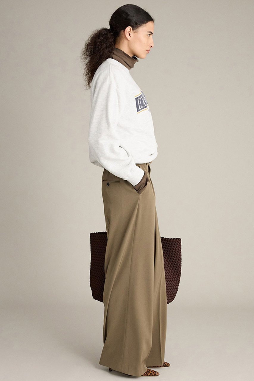 【ブリル/BRILL】のカレッジロゴスウェット 人気、トレンドファッション・服の通販 founy(ファニー) 　ファッション　Fashion　レディースファッション　Fashion for Women　トップス・カットソー　Cut & Sew Tops　シャツ・ブラウス・オフィスカジュアル　Elegant Blouses & Button-Ups　レディースパーカー・カジュアルフーディー　Casual Hoodies & Sweatshirts　ロングTシャツ・Tシャツ　Longline T-Shirts & Tees　スウェット・クルーネックトップス　Sweatshirts & Crewnecks / Relaxed Fit Sweat Tops　カットソー・ベーシックTシャツ　Cut-and-Sewn Tops / Stretch Tees & Basics　スウェット / スエット　Sweatshirt, Sweatwear　スタンダード　Standard, Basic　バランス　Balance, Style Balance　新作・新入荷　New Arrivals / New In　other-8|ID: prp329100004727534 ipo3291000000034154100
