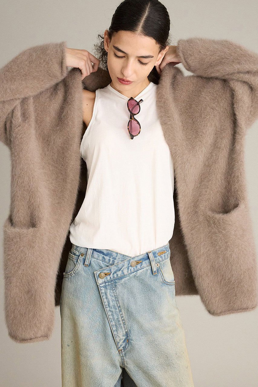 【ブリル/BRILL】のFOXカシミヤカーディガン 人気、トレンドファッション・服の通販 founy(ファニー) 　ファッション　Fashion　レディースファッション　Fashion for Women　トップス・カットソー　Cut & Sew Tops　ニット　Knit Tops & Sweaters　カーディガン・羽織り　Layered Style Cardigans　おすすめ　Recommended / Our Picks　カーディガン　Cardigan, Knitwear　バランス　Balance, Style Balance　フォックス　Fox, Fox Fur　ボトム　Bottoms, Lower Wear　ミドル　Middle Length, Mid Height　リュクス　Luxury, Elegant, High-End, Chic　冬　Winter / This Winter　羽織　Haori, Light Jacket　other-2|ID: prp329100004727537 ipo3291000000036056128