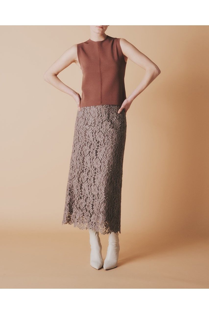 【ルームエイト/Room no.8】のニードル ノースリーブ トップス 人気、トレンドファッション・服の通販 founy(ファニー) 　ファッション　Fashion　レディースファッション　Fashion for Women　トップス・カットソー　Cut & Sew Tops　キャミソール&ノースリーブ　Camisoles & Sleeveless Tops　シャツ・ブラウス・オフィスカジュアル　Elegant Blouses & Button-Ups　ロングTシャツ・Tシャツ　Longline T-Shirts & Tees　カットソー・ベーシックTシャツ　Cut-and-Sewn Tops / Stretch Tees & Basics　インナー　Innerwear　カーディガン　Cardigan, Knitwear　キャミソール　Camisole, Spaghetti Strap Top　ジャケット　Jacket, Outerwear　タンク　Tank Top, Sleeveless Top　ノースリーブ　Sleeveless, No-Sleeve　ファブリック　Fabric, Textile　マニッシュ　Mannish, Boyish　ロング　Long, Long-Length　エレガント 上品　Elegant　定番　Standard, Basic Item　新作・新入荷　New Arrivals / New In　other-6|ID: prp329100004727542 ipo3291000000034154164