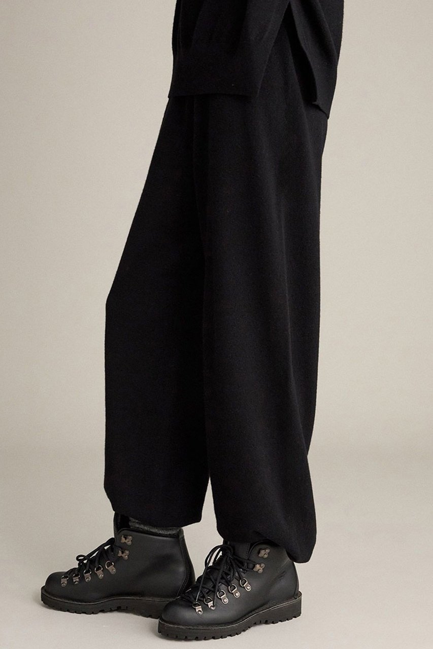 【ブリル/BRILL】のDORニットパンツ 人気、トレンドファッション・服の通販 founy(ファニー) ファッション Fashion レディースファッション Fashion for Women パンツ Pants & Trousers イタリア Italy シューズ Shoes, Footwear ショート Short, Short Length フラット Flat, Flat Shoes other-2|ID: prp329100004727548 ipo3291000000036041375