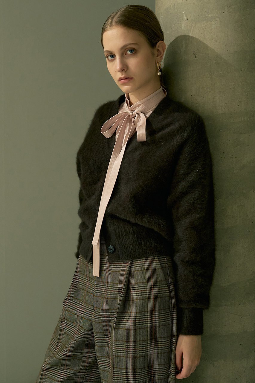 【デザイン ワークス/DESIGN WORKS】のフォックスカシミヤショートカーディガン 人気、トレンドファッション・服の通販 founy(ファニー) 　ファッション　Fashion　レディースファッション　Fashion for Women　トップス・カットソー　Cut & Sew Tops　ニット　Knit Tops & Sweaters　カーディガン・羽織り　Layered Style Cardigans　おすすめ　Recommended / Our Picks　カーディガン　Cardigan, Knitwear　コンパクト　Compact, Small Size　ショート　Short, Short Length　バランス　Balance, Style Balance　フォックス　Fox, Fox Fur　other-4|ID: prp329100004727563 ipo3291000000036168926