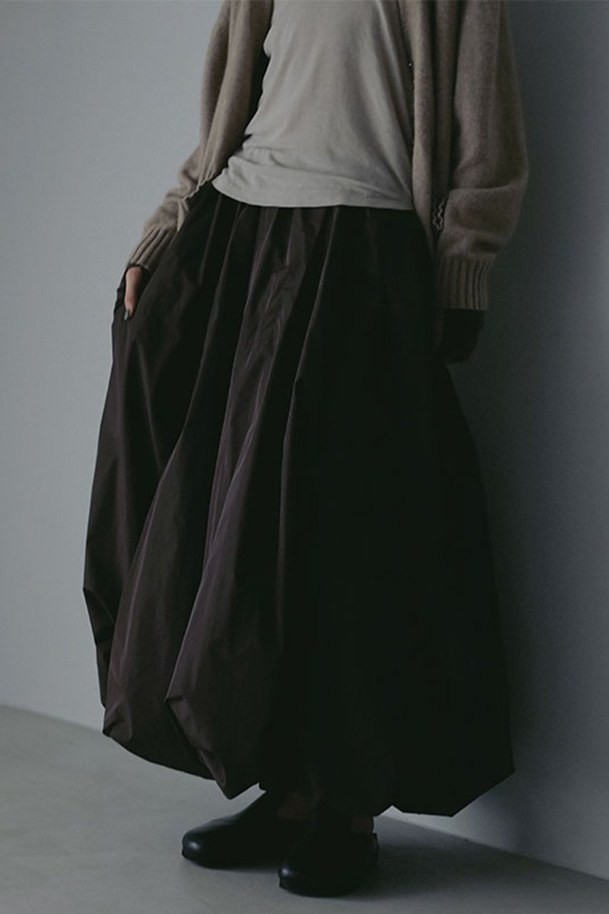 【エトレトウキョウ/ETRE TOKYO】のボリュームバルーンロングスカート インテリア・キッズ・メンズ・レディースファッション・服の通販 founy(ファニー) 　ファッション　Fashion　レディースファッション　Fashion for Women　スカート　Skirts　ロングスカート　Long Skirts / Maxi & Midi Skirts　カットソー　Cut and Sewn Top　カーディガン　Cardigan, Knitwear　スピンドル　Spindle, Drawcord　バルーン　Balloon, Balloon Silhouette　フォルム　Silhouette, Form　ベーシック　Basic, Essential　ロング　Long, Long-Length　新作・新入荷　New Arrivals / New In　A/W・秋冬　Autumn/Winter　ブラウン|ID: prp329100004729541 ipo3291000000034166705