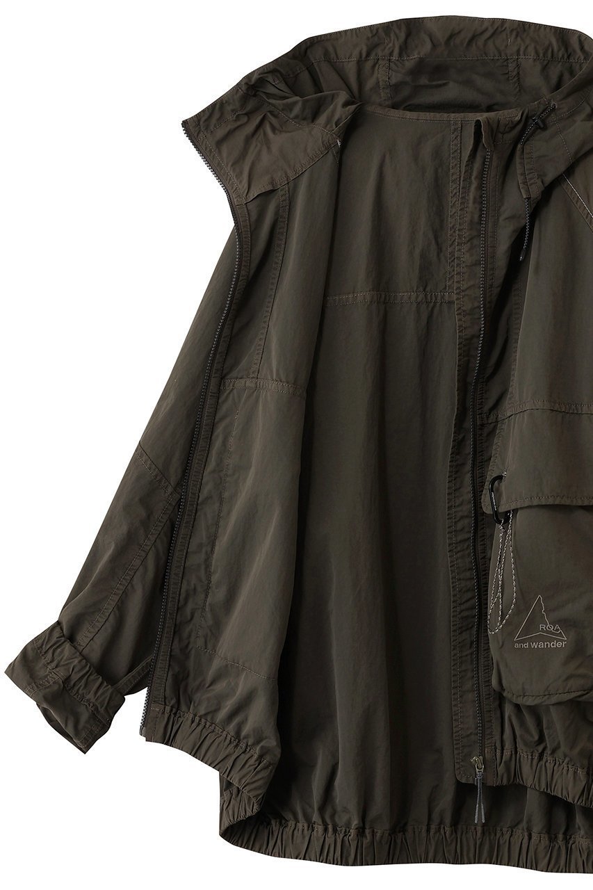 【アンドワンダー/and wander】の【UNISEX】ROA ガーメント ダイ ナイロン フーデッド ジャケット 人気、トレンドファッション・服の通販 founy(ファニー) 　ファッション　Fashion　レディースファッション　Fashion for Women　アウター　Coat / Outerwear Collection　レディースジャケット・軽アウター　Jackets　ブルゾンジャケット・スポーティアウター　Blouson Jackets　ユニセックス　Unisex, Genderless　アウトドア　Outdoor Clothing　ジャケット　Jacket, Outerwear　ブルゾン　Blouson, Bomber Jacket　ポケット　Pocket, Pocket Detail　モダン　Modern, Contemporary　other-7|ID: prp329100004729605 ipo3291000000034166986