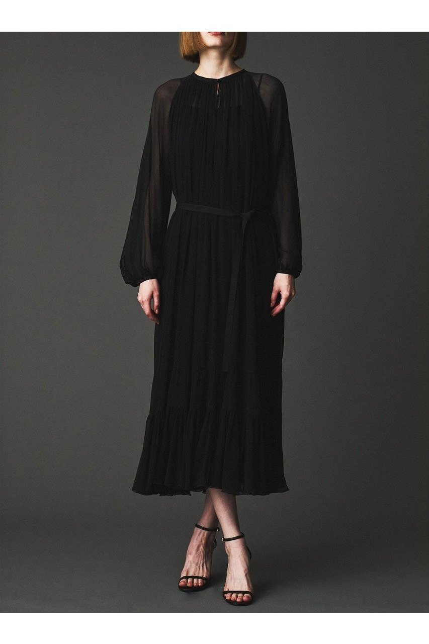 【オブリオ/AUBRIOT】のシルククレープ ワンピース 人気、トレンドファッション・服の通販 founy(ファニー) 　ファッション　Fashion　レディースファッション　Fashion for Women　ワンピース　Dresses　チュニック　Tunic Tops & Dresses　エアリー　Airy Texture　エレガント 上品　Elegant　ギャザー　Gathered, Ruffled　シルク　Silk, 100% Silk　チュニック　Tunic, Long Top　ドレス　Dress, One-Piece　ドレープ　Drape, Draping Fabric　リボン　Ribbon, Bow　ロマンティック　Romantic, Feminine Style　ロング　Long, Long-Length　新作・新入荷　New Arrivals / New In　 other-1|ID: prp329100004729608 ipo3291000000034166994