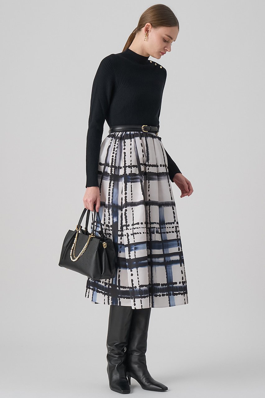 【アナイ/ANAYI】のチェックプリントタックギャザーフレアスカート 人気、トレンドファッション・服の通販 founy(ファニー) 　ファッション　Fashion　レディースファッション　Fashion for Women　スカート　Skirts　Aライン・フレアスカート　A-Line & Flared Skirts　ロングスカート　Long Skirts / Maxi & Midi Skirts　おすすめ　Recommended / Our Picks　イタリア　Italy　グラデーション　Gradient, Ombre　グログラン　Grosgrain, Grosgrain Ribbon　タフタ　Taffeta, Structured Fabric　チェック　Check, Plaid, Tartan　プリント　Print, Printed Pattern　ロング　Long, Long-Length　手描き　Hand-Drawn, Illustrated　other-8|ID: prp329100004729679 ipo3291000000036066897