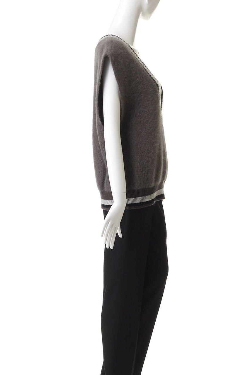 【ハウス オブ ロータス/HOUSE OF LOTUS】のフォックスファーチルデンニットベスト 人気、トレンドファッション・服の通販 founy(ファニー) 　ファッション　Fashion　レディースファッション　Fashion for Women　トップス・カットソー　Cut & Sew Tops　ニット　Knit Tops & Sweaters　ベスト&ジレ / 重ね着スタイル　Vests & Gilets　カジュアルプルオーバー・ニットトップス　Pullovers & Knit Tops / Casual Pullovers　フォックス　Fox, Fox Fur　ベスト　Vest, Waistcoat　ベーシック　Basic, Essential　モダン　Modern, Contemporary　新作・新入荷　New Arrivals / New In　畦　Ribbed Knit　other-3|ID: prp329100004729693 ipo3291000000034167622