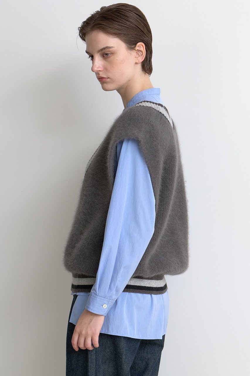 【ハウス オブ ロータス/HOUSE OF LOTUS】のフォックスファーチルデンニットベスト 人気、トレンドファッション・服の通販 founy(ファニー) 　ファッション　Fashion　レディースファッション　Fashion for Women　トップス・カットソー　Cut & Sew Tops　ニット　Knit Tops & Sweaters　ベスト&ジレ / 重ね着スタイル　Vests & Gilets　カジュアルプルオーバー・ニットトップス　Pullovers & Knit Tops / Casual Pullovers　フォックス　Fox, Fox Fur　ベスト　Vest, Waistcoat　ベーシック　Basic, Essential　モダン　Modern, Contemporary　畦　Ribbed Knit　other-7|ID: prp329100004729693 ipo3291000000034176686