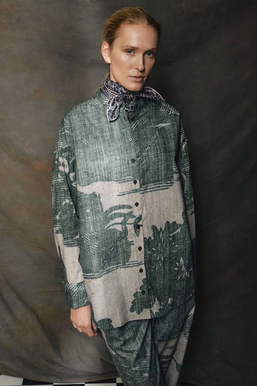 【タピス ノワール/Tapis Noir】のSmall Classical スカーフ 人気、トレンドファッション・服の通販 founy(ファニー) 　ファッション　Fashion　レディースファッション　Fashion for Women　ストール　Soft & Warm Scarves　マフラー・スヌード / 冬小物の定番　Scarves & Mufflers　インド　Indian Textile　クラシカル　Classical, Vintage-Inspired　クラシック　Classic, Timeless Style　コンパクト　Compact, Small Size　スカーフ　Scarf, Neckwear　スクエア　Square, Square Shape　ストール　Stole, Wrap　フランス　France, French　プリント　Print, Printed Pattern　マフラー　Scarf, Muffler　other-2|ID: prp329100004729781 ipo3291000000036086145