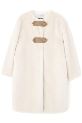 【アドーア/ADORE】のファーコンビダウンコート 人気、トレンドファッション・服の通販 founy(ファニー) ファッション Fashion レディースファッション Fashion for Women アウター Coat / Outerwear Collection コート・ロングコート・ピーコート Long Coats, Peacoats & More ダウンジャケット・軽量ダウン Warm & Lightweight Down Jackets コンビ Combo, Combination Style ダウン Down, Puffer ドッキング Docking, Mixed Material ハーフ Half, Half-Length フェイクファー Faux Fur, Imitation Fur フロント Front, Front Design ヨーク Yoke, Yoke Design ロング Long, Long-Length エレガント 上品 Elegant |ID:prp329100004731586