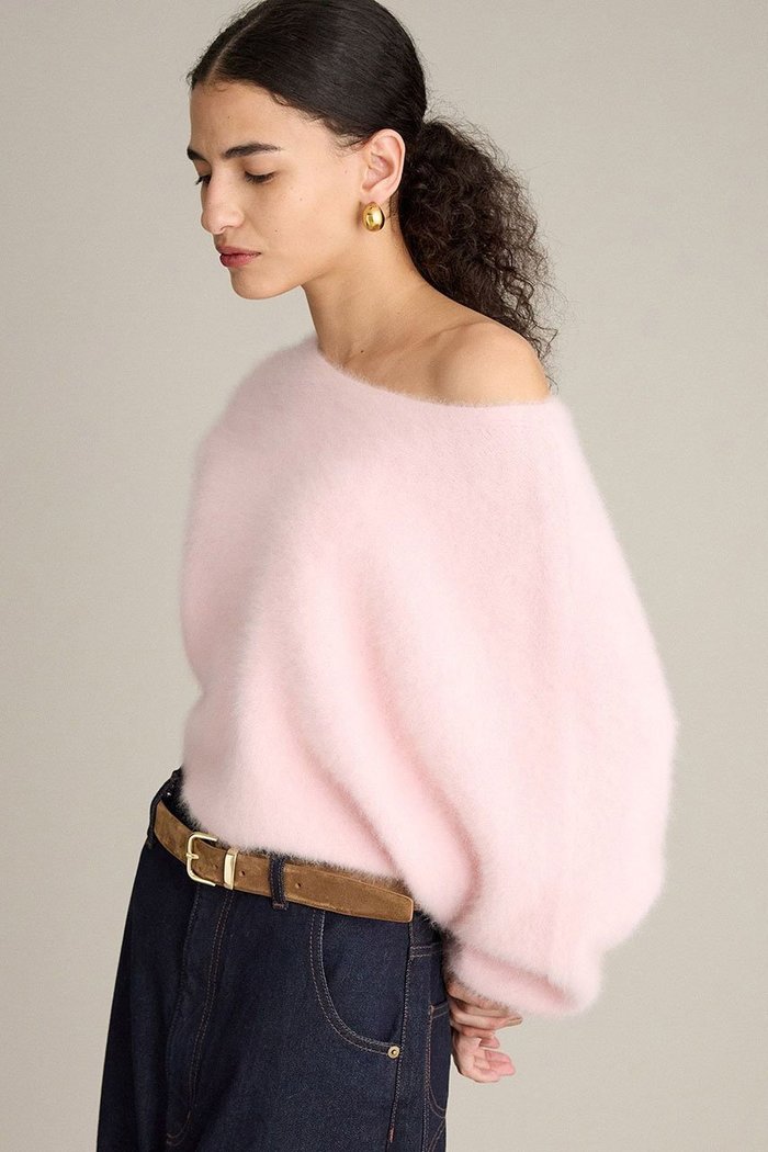【ブリル/BRILL】のFOXカシミヤポンチョプルオーバー インテリア・キッズ・メンズ・レディースファッション・服の通販 founy(ファニー) https://founy.com/ ファッション Fashion レディースファッション Fashion for Women トップス・カットソー Cut & Sew Tops ニット Knit Tops & Sweaters カジュアルプルオーバー・ニットトップス Pullovers & Knit Tops / Casual Pullovers エアリー Airy Texture フォックス Fox, Fox Fur ポンチョ Poncho, Cape Style 新作・新入荷 New Arrivals / New In |ID: prp329100004731600 ipo3291000000034176109