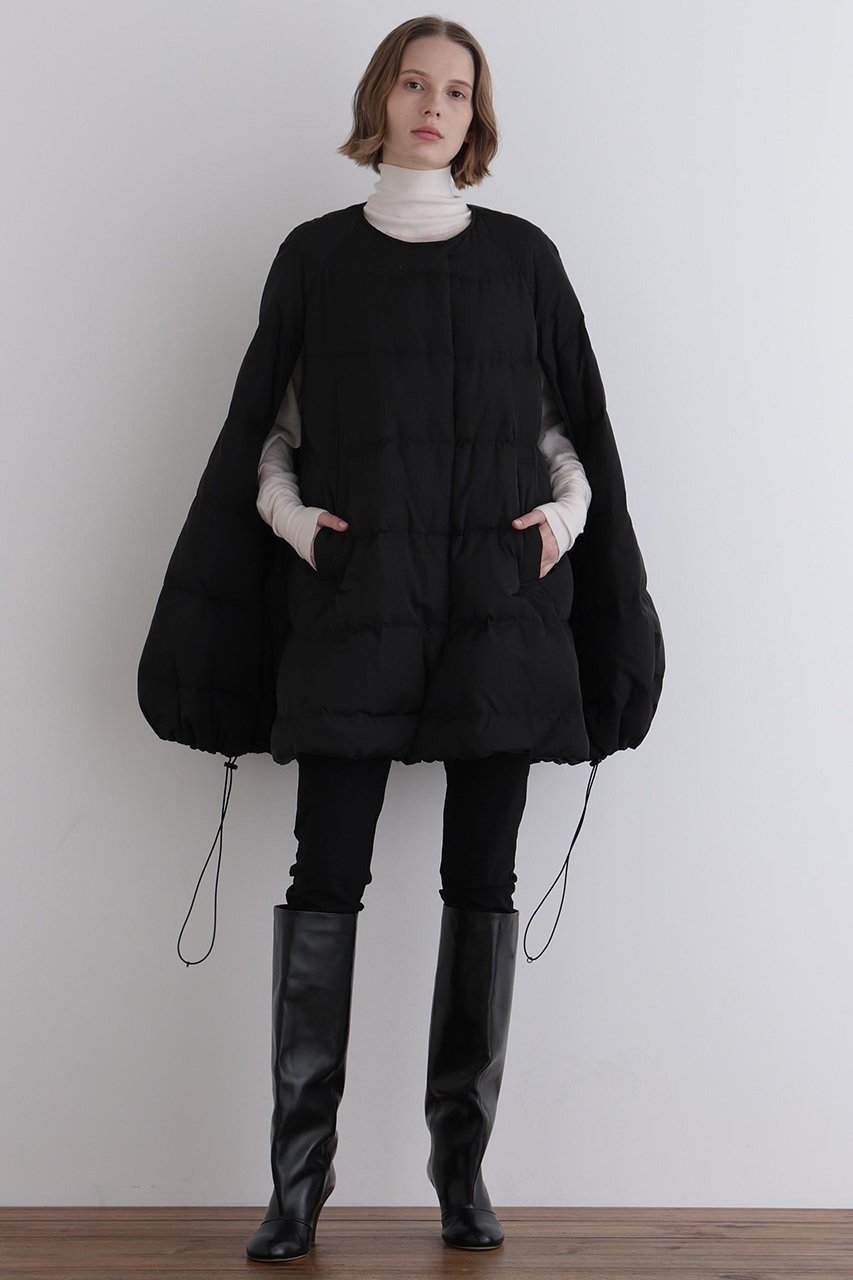 【ル フィル/LE PHIL】のパッフィーダウンケープ 人気、トレンドファッション・服の通販 founy(ファニー) 　ファッション　Fashion　レディースファッション　Fashion for Women　アウター　Coat / Outerwear Collection　レディースジャケット・軽アウター　Jackets　アクセサリー　Fashion Accessories　エレガント 上品　Elegant　クラシカル　Classical, Vintage-Inspired　ジャケット　Jacket, Outerwear　スポーティ　Sporty, Casual Athletic　ダウン　Down, Puffer　ドローコード　Drawcord, Drawstring Cord　フォルム　Silhouette, Form　other-3|ID: prp329100004731606 ipo3291000000036868423