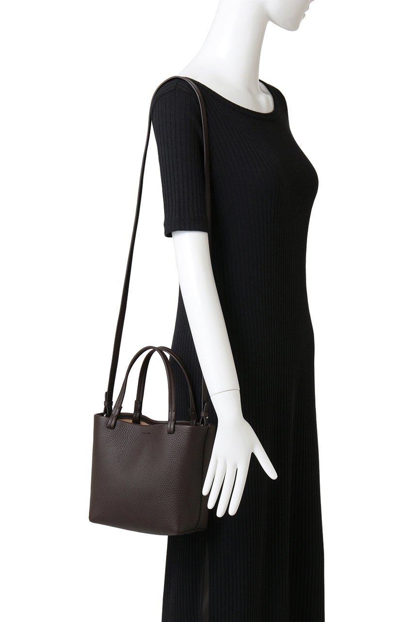 【ザ ロウ/THE ROW】のPARK TOTE SMALL 人気、トレンドファッション・服の通販 founy(ファニー) 　ファッション　Fashion　レディースファッション　Fashion for Women　バッグ　Bags　コンパクト　Compact, Small Size　トレンド　Trend, Trending Now　ビジネス 仕事 通勤　Business / Work / Commuting　フォルム　Silhouette, Form　フォーマル　Formal, Dressy　エレガント 上品　Elegant　新作・新入荷　New Arrivals / New In　other-2|ID: prp329100004731624 ipo3291000000034176325