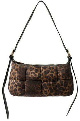 【ヴィオラドーロ/VIOLAd'ORO】 ELMO レオパード柄ナイロンメッシュワンショルダーバッグ人気、トレンドファッション・服の通販 founy(ファニー) ファッション Fashion レディースファッション Fashion for Women バッグ Bags エレガント 上品 Elegant ポーチ Pouch, Small Case メッシュ Mesh, Net Fabric レオパード Leopard, Animal Print 財布 Wallet, Purse |ID:prp329100004732963