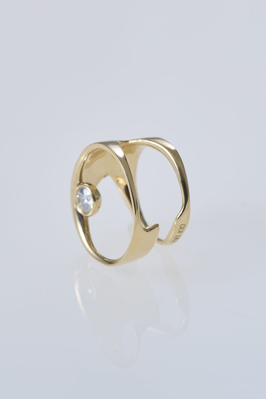 【エネイ/ENEY】の【受注生産】Soil K10YGダイヤモンドイヤーカフ(片耳用) 人気、トレンドファッション・服の通販 founy(ファニー) 　ファッション　Fashion　レディースファッション　Fashion for Women　ジュエリー　Jewelry　ファッションリング　Fashion Rings　イヤリング・フープ・ドロップタイプ　Hoop, Drop & Clip Earrings　イヤリング　Earrings　イヤーカフ　Ear Cuffs　サークル　Circle, Round Design　シンプル　Simple, Minimal　ダイヤモンド　Diamond, Brilliant Cut　片耳　One-Ear, Single Earring　other-3|ID: prp329100004737418 ipo3291000000034219261