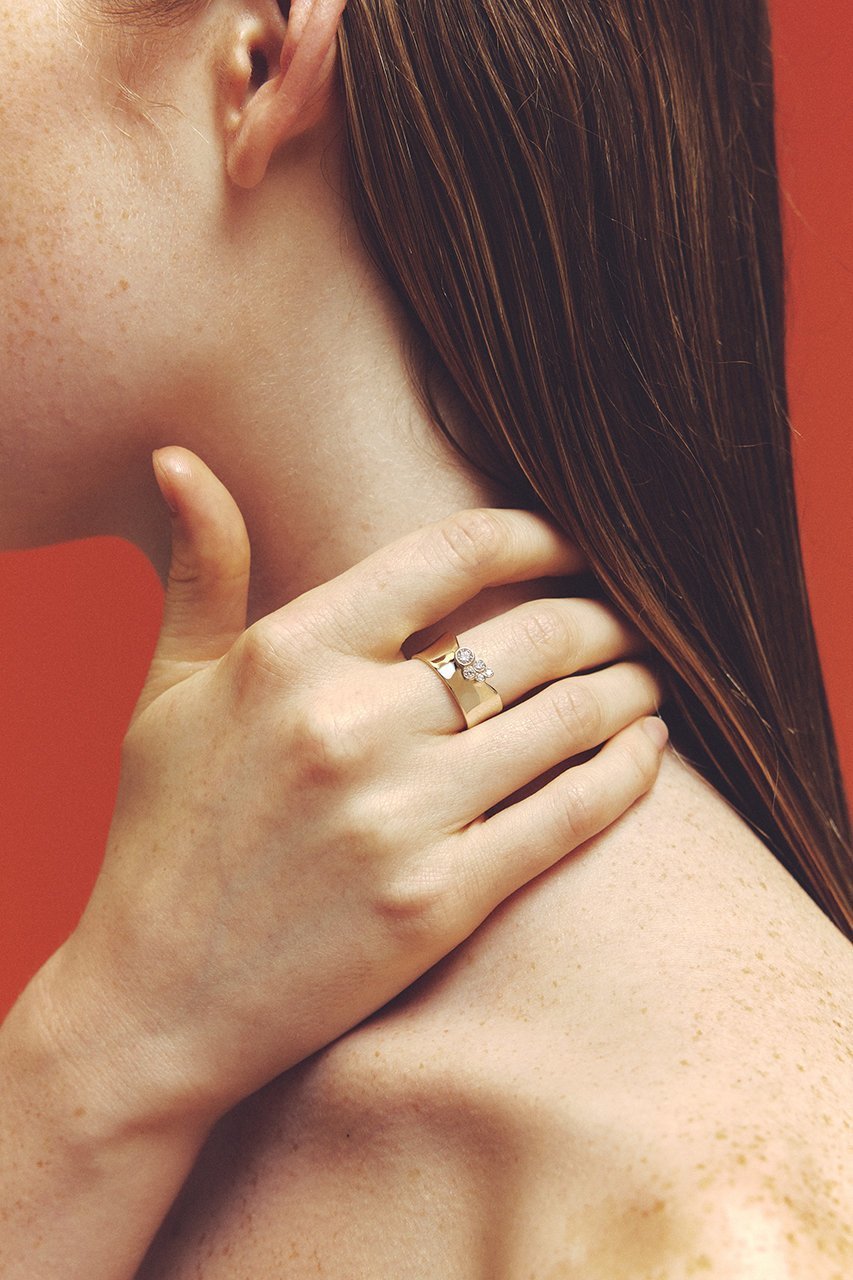 【エネイ/ENEY】の【受注生産】Soil K10YGワイドダイヤモンドリング 人気、トレンドファッション・服の通販 founy(ファニー) 　ファッション　Fashion　レディースファッション　Fashion for Women　イエロー　Yellow　シンプル　Simple, Minimal　ダイヤモンド　Diamond, Brilliant Cut　リュクス　Luxury, Elegant, High-End, Chic　ワイド　Wide, Wide Fit　エレガント 上品　Elegant　other-2|ID: prp329100004737420 ipo3291000000034219268