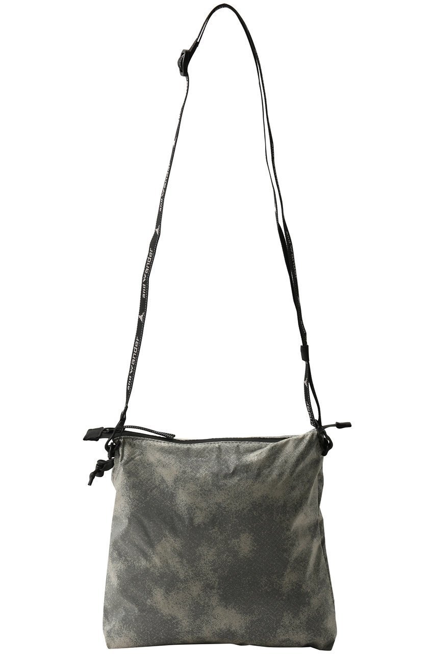 【アンドワンダー/and wander】の【UNISEX】ROA sil printed サコッシュ 人気、トレンドファッション・服の通販 founy(ファニー) 　ファッション　Fashion　レディースファッション　Fashion for Women　スポーツウェア　Functional & Stylish Sportswear　スポーツバッグ・ジム用ポーチ・バックパック　Gym Bag / Sports Backpack / Pouch for Training　ユニセックス　Unisex, Genderless　スタイリッシュ　Stylish, Fashionable　スポーツ　Sports, Activewear　スマート　Smart, Elegant　財布　Wallet, Purse　軽量　Lightweight, Ultra Light　other-3|ID: prp329100004738867 ipo3291000000036041485