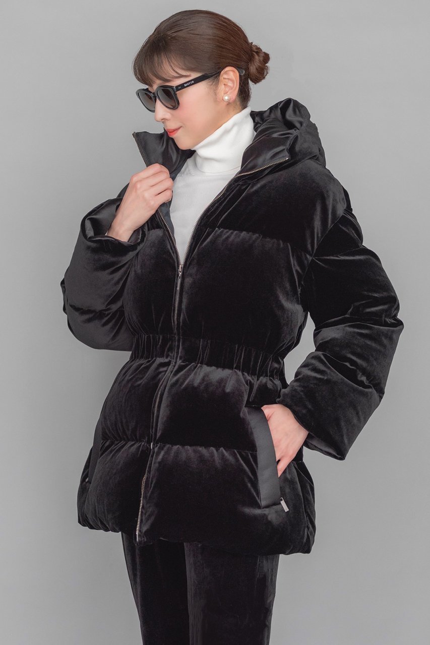 【デイジーリン/DAISY LIN】のDaisy Velour × Satin “Luxe Down” 人気、トレンドファッション・服の通販 founy(ファニー) 　ファッション　Fashion　レディースファッション　Fashion for Women　アウター　Coat / Outerwear Collection　コート・ロングコート・ピーコート　Long Coats, Peacoats & More　なめらか　Smooth, Silky Texture　エレガント 上品　Elegant　サテン　Satin, Glossy Fabric　ダウン　Down, Puffer　ハイネック　High Neck, Mock Neck　ベロア　Velour, Soft Velvet　ポケット　Pocket, Pocket Detail　ラグジュアリー　Luxury, Elegant　冬　Winter / This Winter　other-8|ID: prp329100004738961 ipo3291000000035949254