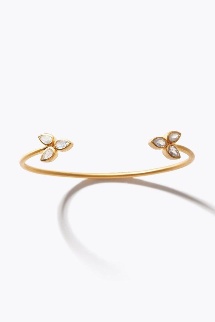 【アルティーダ ウード/ARTIDA OUD】のeden レインボームーンストーン デイジー バングル インテリア・キッズ・メンズ・レディースファッション・服の通販 founy(ファニー) https://founy.com/ ファッション Fashion レディースファッション Fashion for Women ジュエリー Jewelry チェーン＆カフブレスレット Cuff & Chain Bracelets バングル・カフブレスレット Bangles & Cuff Bracelets ストーン Stone, Gem-Like バングル Bangle, Bracelet モチーフ Motif, Design Theme |ID: prp329100004741045 ipo3291000000036243375