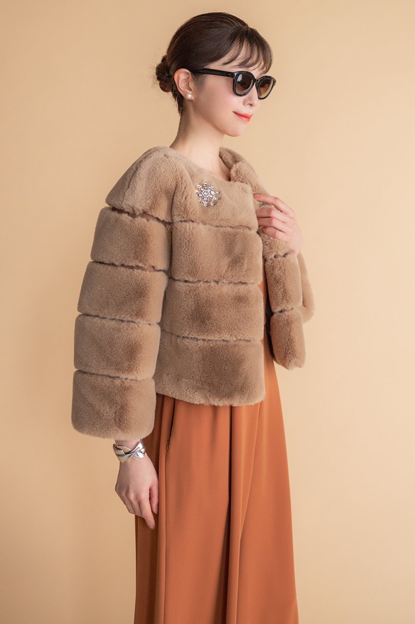 【デイジーリン/DAISY LIN】のLove Fur Jacket “Almond Princess” 人気、トレンドファッション・服の通販 founy(ファニー) 　ファッション　Fashion　レディースファッション　Fashion for Women　アウター　Coat / Outerwear Collection　レディースジャケット・軽アウター　Jackets　インナー　Innerwear　洗える　Machine Washable　サテン　Satin, Glossy Fabric　ショート　Short, Short Length　シルク　Silk, 100% Silk　ジャケット　Jacket, Outerwear　ストレッチ　Stretch, Stretchy Fabric　なめらか　Smooth, Silky Texture　バランス　Balance, Style Balance　ポケット　Pocket, Pocket Detail　防寒　Cold Protection, Winter-Ready　モダン　Modern, Contemporary　ラグジュアリー　Luxury, Elegant　リアル　Real, Realistic　レース　Lace, Lace Fabric　ワイド　Wide, Wide Fit　冬　Winter / This Winter　other-5|ID: prp329100004741061 ipo3291000000035871250
