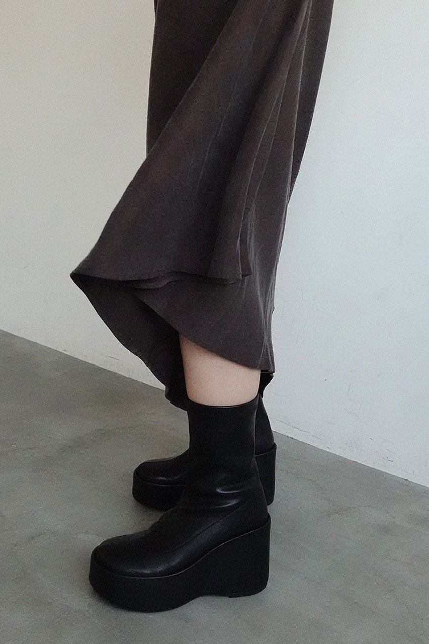 【ダニエラ アンド ジェマ/Daniella & GEMMA】の【レイン対応】ウエッジボリュームソールブーツ 人気、トレンドファッション・服の通販 founy(ファニー) 　ファッション　Fashion　レディースファッション　Fashion for Women　フィット　Fit, Slim Fit　ミドル　Middle Length, Mid Height　レイン　Rain, Rainproof　新作・新入荷　New Arrivals / New In　other-8|ID: prp329100004741100 ipo3291000000034254872
