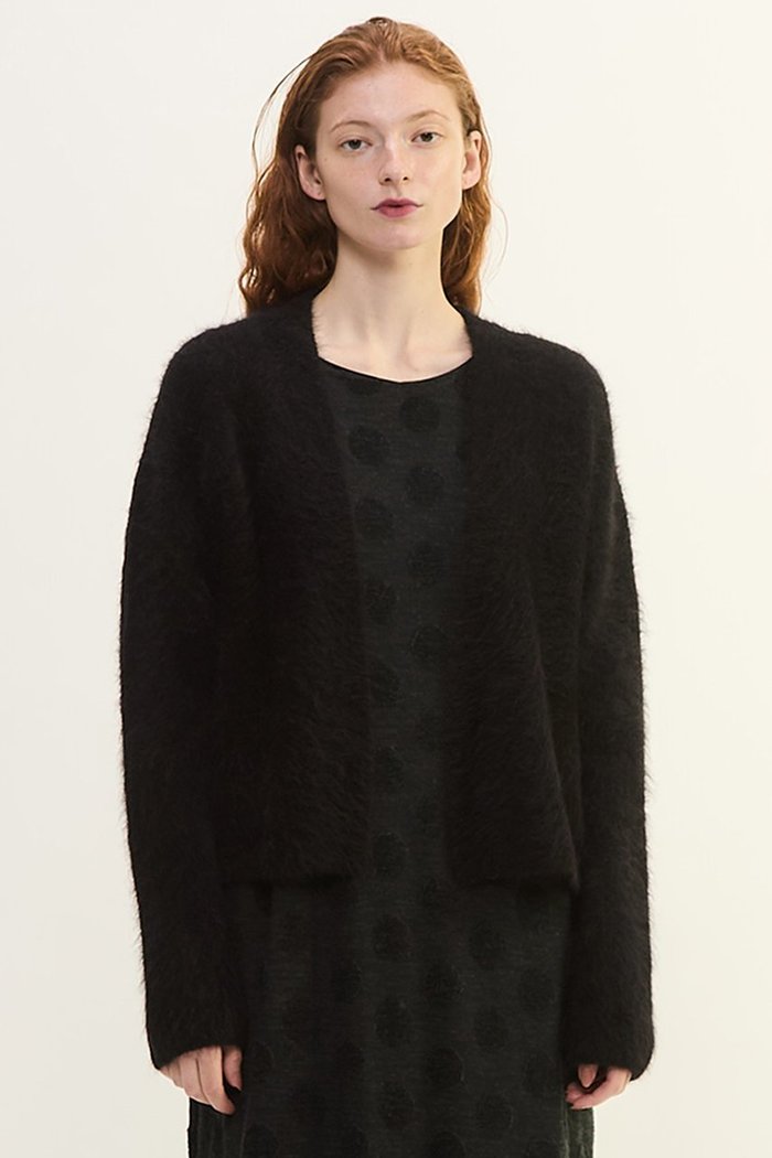 【プレインピープル/PLAIN PEOPLE】のMONAアルパカミドル丈ニットカーディガン インテリア・キッズ・メンズ・レディースファッション・服の通販 founy(ファウニー) https://founy.com/ ファッション Fashion レディースファッション Fashion for Women トップス・カットソー Cut & Sew Tops ニット Knit Tops & Sweaters カーディガン・羽織り Layered Style Cardigans カーディガン Cardigan, Knitwear ストレート Straight, Straight Cut バランス Balance, Style Balance ボトム Bottoms, Lower Wear ミドル Middle Length, Mid Height |ID: prp329100004741118 ipo3291000000036486174