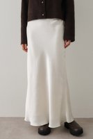 【ウィムガゼット/Whim Gazette】のサテンフレアスカート 人気、トレンドファッション・服の通販 founy(ファニー) ファッション Fashion レディースファッション Fashion for Women スカート Skirts Aライン・フレアスカート A-Line & Flared Skirts ロングスカート Long Skirts / Maxi & Midi Skirts おすすめ Recommended / Our Picks エレガント 上品 Elegant キャミソール Camisole, Spaghetti Strap Top サテン Satin, Glossy Fabric セットアップ Set-Up, Coordinated Outfit フィット Fit, Slim Fit フレア Flare, Flared ロング Long, Long-Length 吸水 Absorbent, Quick-Dry 新作・新入荷 New Arrivals / New In |ID:prp329100004741138