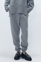 【プルミエ アロンディスモン/1er Arrondissement】のウールカシミアダブルフェイスリブパンツ 人気、トレンドファッション・服の通販 founy(ファニー) ファッション Fashion レディースファッション Fashion for Women パンツ Pants & Trousers おすすめ Recommended / Our Picks セットアップ Set-Up, Coordinated Outfit バランス Balance, Style Balance ボトム Bottoms, Lower Wear ボトルネック Bottle Neck, Mock Neck リラックス Relax, Relaxed Fit エレガント 上品 Elegant 再入荷 Restock / Back in Stock 軽量 Lightweight, Ultra Light |ID:prp329100004741148