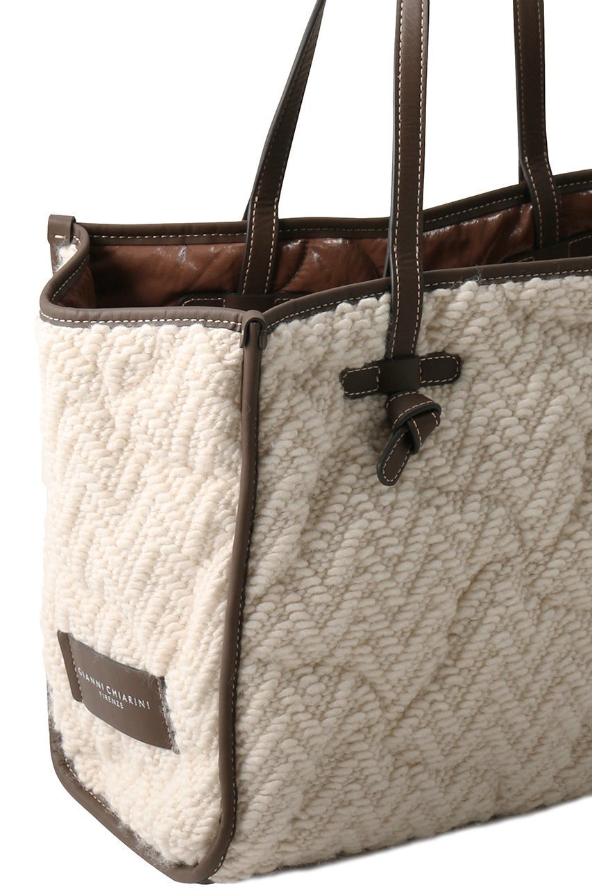 【エリオポール/heliopole】の【GIANNI CHIARINI】MARCELLA M REVERSIBLE トートバッグ 人気、トレンドファッション・服の通販 founy(ファニー) ファッション Fashion レディースファッション Fashion for Women バッグ Bags キルティング Quilted, Quilting ファブリック Fabric, Textile ポーチ Pouch, Small Case リバーシブル Reversible, Two-Sided 旅行 Travel other-4|ID: prp329100004741158 ipo3291000000036107655