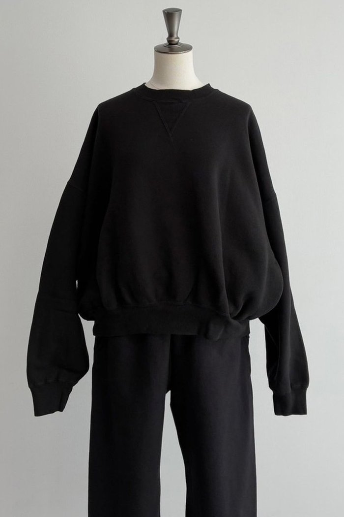 【カオス/Chaos】の【REMI RELIEF】クルースウェット インテリア・キッズ・メンズ・レディースファッション・服の通販 founy(ファニー) https://founy.com/ ファッション Fashion レディースファッション Fashion for Women トップス・カットソー Cut & Sew Tops シャツ・ブラウス・オフィスカジュアル Elegant Blouses & Button-Ups レディースパーカー・カジュアルフーディー Casual Hoodies & Sweatshirts ロングTシャツ・Tシャツ Longline T-Shirts & Tees スウェット・クルーネックトップス Sweatshirts & Crewnecks / Relaxed Fit Sweat Tops カットソー・ベーシックTシャツ Cut-and-Sewn Tops / Stretch Tees & Basics ヴィンテージ Vintage Style スウェット / スエット Sweatshirt, Sweatwear 人気 Popular, Best Seller 別注 Limited Edition, Custom Order 新作・新入荷 New Arrivals / New In |ID: prp329100004741173 ipo3291000000034255399