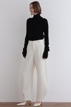 【ル フィル/LE PHIL】のトリプルクロスカーブパンツ 人気、トレンドファッション・服の通販 founy(ファニー) ファッション Fashion レディースファッション Fashion for Women パンツ Pants & Trousers シンプル Simple, Minimal トリプル Triple, Three Layers フォルム Silhouette, Form 新作・新入荷 New Arrivals / New In thumbnail ホワイト|ID: prp329100004741177 ipo3291000000034255432