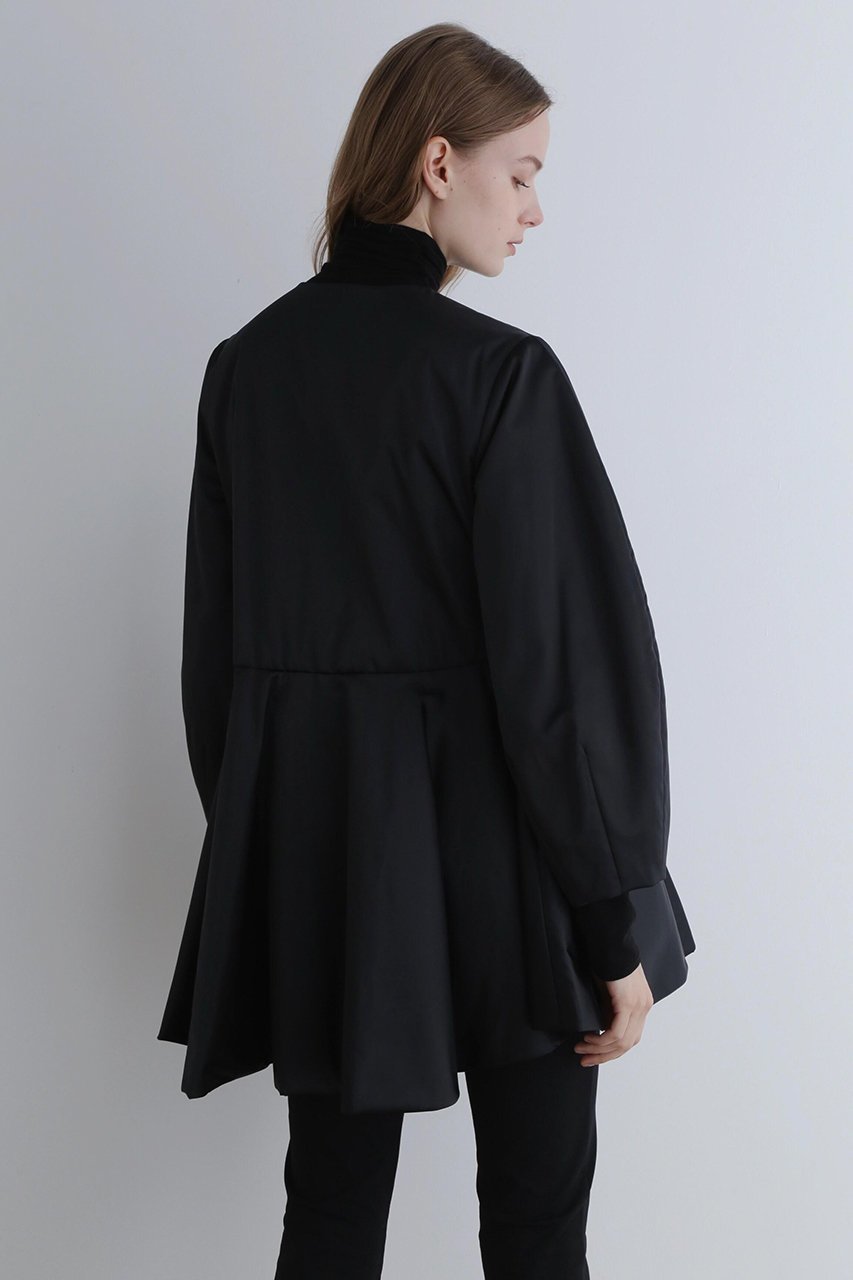 【ル フィル/LE PHIL】の《LE PHIL》リモンタイーストパッフィージャケット 人気、トレンドファッション・服の通販 founy(ファニー) 　ファッション　Fashion　レディースファッション　Fashion for Women　アウター　Coat / Outerwear Collection　レディースジャケット・軽アウター　Jackets　おすすめ　Recommended / Our Picks　サテン　Satin, Glossy Fabric　ジャケット　Jacket, Outerwear　スタンダード　Standard, Basic　スポーティ　Sporty, Casual Athletic　スリーブ　Sleeve, Long Sleeve / Short Sleeve　ドレス　Dress, One-Piece　ハーフ　Half, Half-Length　フレア　Flare, Flared　ポケット　Pocket, Pocket Detail　新作・新入荷　New Arrivals / New In　防寒　Cold Protection, Winter-Ready　other-5|ID: prp329100004741179 ipo3291000000034255454