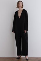 【ル フィル/LE PHIL】のダブルクロスVN/Cコンビネゾン 人気、トレンドファッション・服の通販 founy(ファニー) ファッション Fashion レディースファッション Fashion for Women パンツ Pants & Trousers コンビネゾン Jumpsuit, All-in-One ストレッチ Stretch, Stretchy Fabric スーツ Suit, Formalwear ダブル Double, Double-Breasted デコルテ Décolleté, Neckline バランス Balance, Style Balance フォルム Silhouette, Form ボトム Bottoms, Lower Wear 切替 Switching, Contrast Panel 新作・新入荷 New Arrivals / New In thumbnail ブラック|ID: prp329100004741183 ipo3291000000034255491
