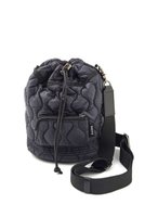 【エーシーン/A SCENE】のKinchaku shoulder -quilt- 人気、トレンドファッション・服の通販 founy(ファニー) ファッション Fashion レディースファッション Fashion for Women バッグ Bags キルティング Quilted, Quilting ショルダー Shoulder, Shoulder Strap ドッキング Docking, Mixed Material バランス Balance, Style Balance フォルム Silhouette, Form フロント Front, Front Design ポケット Pocket, Pocket Detail メンズ Men's, Menswear ラップ Wrap, Wrap Design |ID:prp329100004744616