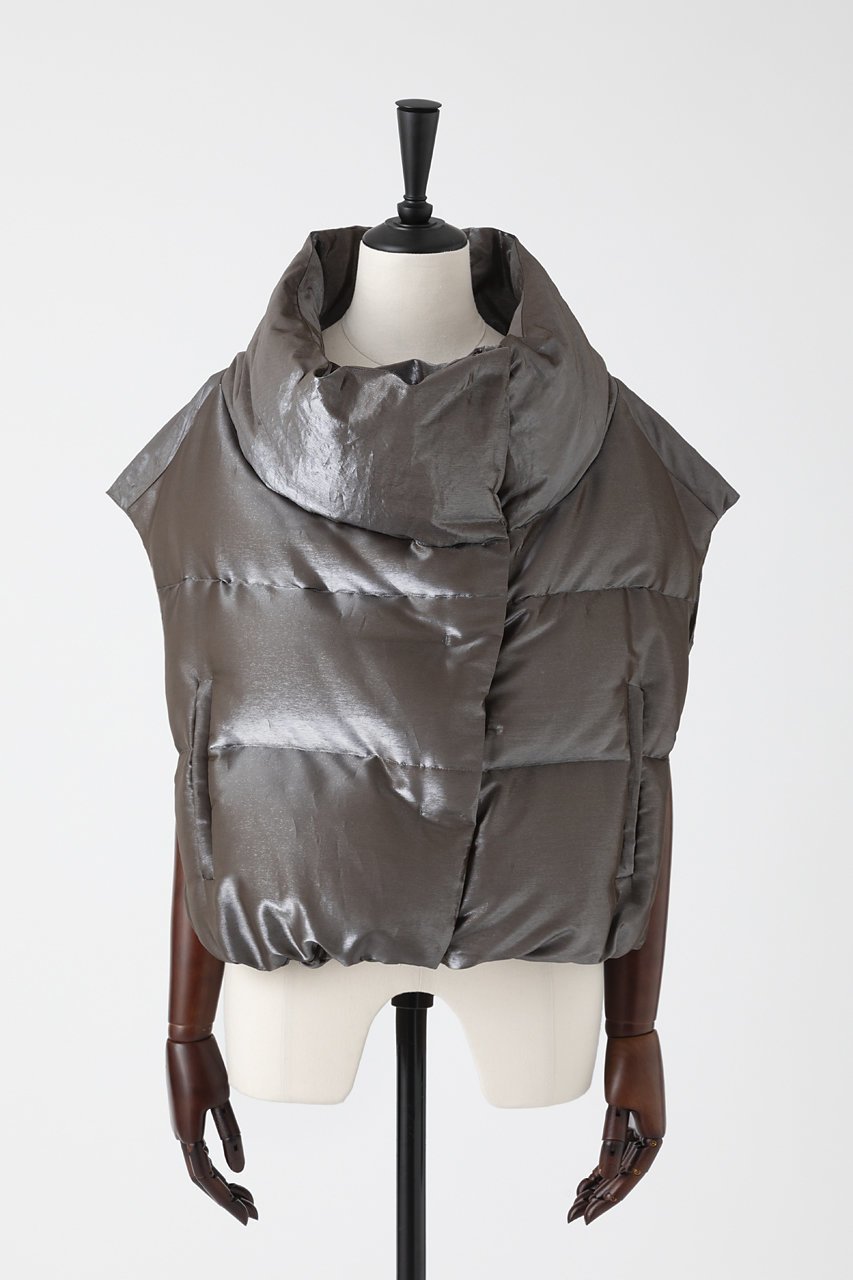 【オーヴィル/EAUVIRE】のシャイニーダウンジレ 人気、トレンドファッション・服の通販 founy(ファニー) ファッション Fashion レディースファッション Fashion for Women アウター Coat / Outerwear Collection レディースジャケット・軽アウター Jackets おすすめ Recommended / Our Picks イタリア Italy シェイプ Shape, Slim Fit ジャケット Jacket, Outerwear スタンド Stand Collar, Upright Stand ストール Stole, Wrap タンブラー Tumbler, Travel Mug ドレス Dress, One-Piece ベスト Vest, Waistcoat メタリック Metallic, Shiny Finish エレガント 上品 Elegant 再入荷 Restock / Back in Stock other-1|ID: prp329100004745542 ipo3291000000035695610