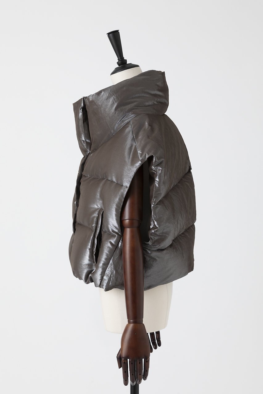 【オーヴィル/EAUVIRE】のシャイニーダウンジレ 人気、トレンドファッション・服の通販 founy(ファニー) ファッション Fashion レディースファッション Fashion for Women アウター Coat / Outerwear Collection レディースジャケット・軽アウター Jackets おすすめ Recommended / Our Picks イタリア Italy シェイプ Shape, Slim Fit ジャケット Jacket, Outerwear スタンド Stand Collar, Upright Stand ストール Stole, Wrap タンブラー Tumbler, Travel Mug ドレス Dress, One-Piece ベスト Vest, Waistcoat メタリック Metallic, Shiny Finish エレガント 上品 Elegant 再入荷 Restock / Back in Stock other-2|ID: prp329100004745542 ipo3291000000035695613