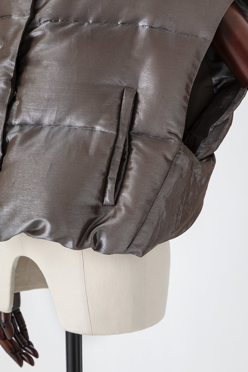 【オーヴィル/EAUVIRE】のシャイニーダウンジレ 人気、トレンドファッション・服の通販 founy(ファニー) ファッション Fashion レディースファッション Fashion for Women アウター Coat / Outerwear Collection レディースジャケット・軽アウター Jackets おすすめ Recommended / Our Picks イタリア Italy シェイプ Shape, Slim Fit ジャケット Jacket, Outerwear スタンド Stand Collar, Upright Stand ストール Stole, Wrap タンブラー Tumbler, Travel Mug ドレス Dress, One-Piece ベスト Vest, Waistcoat メタリック Metallic, Shiny Finish エレガント 上品 Elegant 再入荷 Restock / Back in Stock other-7|ID: prp329100004745542 ipo3291000000035695621