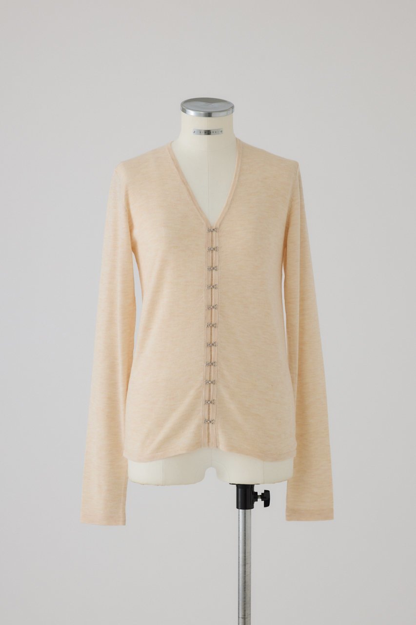【リムアーク/RIM.ARK】の【10/23 10:00販売開始】Many hook V neck tops/ニット インテリア・キッズ・メンズ・レディースファッション・服の通販 founy(ファニー) 　ファッション　Fashion　レディースファッション　Fashion for Women　トップス・カットソー　Cut & Sew Tops　ニット　Knit Tops & Sweaters　カジュアルプルオーバー・ニットトップス　Pullovers & Knit Tops / Casual Pullovers　おすすめ　Recommended / Our Picks　アクセサリー　Fashion Accessories　インナー　Innerwear　シルク　Silk, 100% Silk　ジャケット　Jacket, Outerwear　センター　Center, Center Line　デコルテ　Décolleté, Neckline　フィット　Fit, Slim Fit　フロント　Front, Front Design　メタル　Metal, Metal Parts　ライトベージュ|ID: prp329100004745613 ipo3291000000034308167