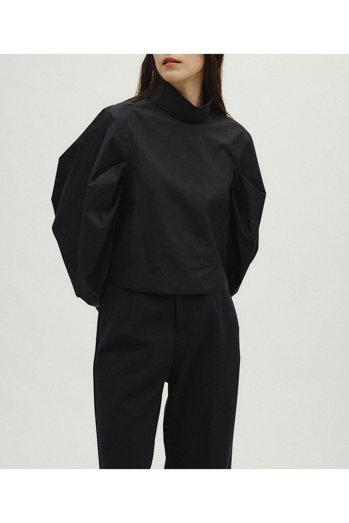 【リムアーク/RIM.ARK】の【12/3 10:00販売開始】Folded neck tuck blouse/ブラウス インテリア・キッズ・メンズ・レディースファッション・服の通販 founy(ファニー) https://founy.com/ ファッション Fashion レディースファッション Fashion for Women トップス・カットソー Cut & Sew Tops シャツ・ブラウス・オフィスカジュアル Elegant Blouses & Button-Ups 2026年 2026 おすすめ Recommended / Our Picks シルキー Silky, Smooth Texture スリーブ Sleeve, Long Sleeve / Short Sleeve タイプライター Typewriter Fabric, Crisp Cotton ダウン Down, Puffer デニム Denim, Jeans Material ハイネック High Neck, Mock Neck フォルム Silhouette, Form ロング Long, Long-Length エレガント 上品 Elegant 入学式 Entrance Ceremony 夏 Summer 春 Spring S/S・春夏 SS, Spring/Summer, Warm Season |ID: prp329100004745621 ipo3291000000034705534