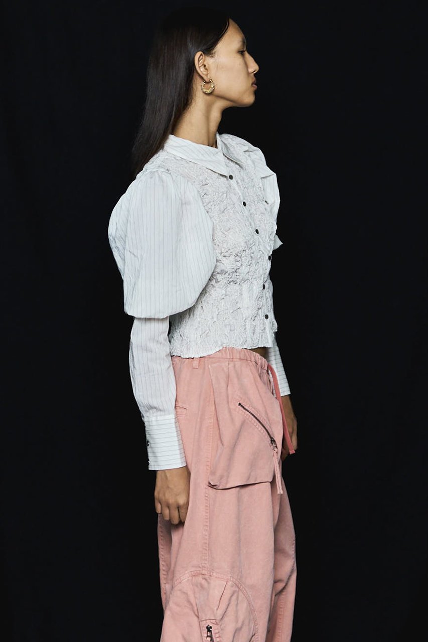 【メゾンスペシャル/MAISON SPECIAL】のPuff Sleeves Shirring Shirt/パフスリーブシャーリングシャツ 人気、トレンドファッション・服の通販 founy(ファニー) 　ファッション　Fashion　レディースファッション　Fashion for Women　トップス・カットソー　Cut & Sew Tops　シャツ・ブラウス・オフィスカジュアル　Elegant Blouses & Button-Ups　シャーリング　Shirring, Ruched　スリーブ　Sleeve, Long Sleeve / Short Sleeve　デニム　Denim, Jeans Material　トレンド　Trend, Trending Now　バランス　Balance, Style Balance　フィット　Fit, Slim Fit　フェミニン　Feminine, Girly　ロング　Long, Long-Length　エレガント 上品　Elegant　春　Spring　秋　Autumn　other-7|ID: prp329100004747009 ipo3291000000034320581