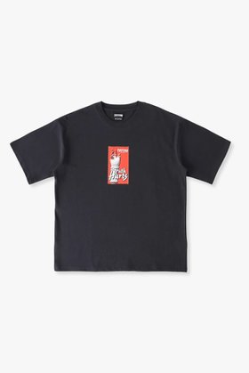 【アンダーアール/UNDER R】 【10/25 11:00販売開始】【THRASHER】【UNDER R別注】グラフィック ティー(チャコールグレー)人気、トレンドファッション・服の通販 founy(ファニー) ファッション Fashion レディースファッション Fashion for Women トップス・カットソー Cut & Sew Tops シャツ・ブラウス・オフィスカジュアル Elegant Blouses & Button-Ups ロングTシャツ・Tシャツ Longline T-Shirts & Tees カットソー・ベーシックTシャツ Cut-and-Sewn Tops / Stretch Tees & Basics ユニセックス Unisex, Genderless アンダー Underwear Essentials グラフィック Graphic, Graphic Design ショート Short, Short Length ジャケット Jacket, Outerwear スペシャル Special, Limited Edition スリーブ Sleeve, Long Sleeve / Short Sleeve フィット Fit, Slim Fit フロント Front, Front Design ボックス Boxy, Box Shape 別注 Limited Edition, Custom Order 新作・新入荷 New Arrivals / New In |ID:prp329100004747022