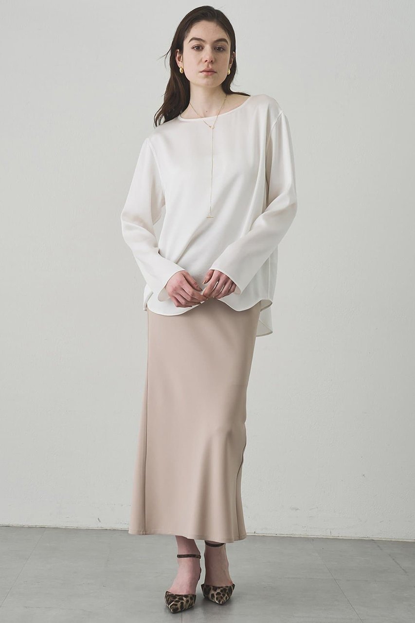 【ウィムガゼット/Whim Gazette】の【Drawing Numbers】サテンボートブラウス 人気、トレンドファッション・服の通販 founy(ファニー) 　ファッション　Fashion　レディースファッション　Fashion for Women　トップス・カットソー　Cut & Sew Tops　シャツ・ブラウス・オフィスカジュアル　Elegant Blouses & Button-Ups　おすすめ　Recommended / Our Picks　なめらか　Smooth, Silky Texture　エレガント 上品　Elegant　サテン　Satin, Glossy Fabric　シルク　Silk, 100% Silk　シンプル　Simple, Minimal　スウェット / スエット　Sweatshirt, Sweatwear　ストレート　Straight, Straight Cut　スリーブ　Sleeve, Long Sleeve / Short Sleeve　デコルテ　Décolleté, Neckline　ラウンド　Round, Round Neck　ロング　Long, Long-Length　ワイド　Wide, Wide Fit　other-5|ID: prp329100004747095 ipo3291000000036183690