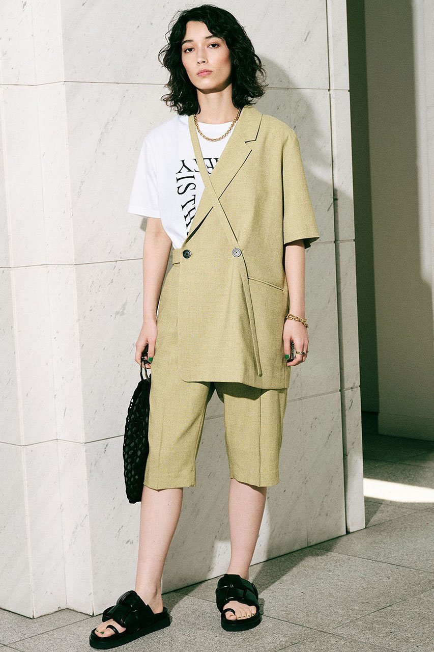 【メゾンスペシャル/MAISON SPECIAL】のスラブオックスショーツ 人気、トレンドファッション・服の通販 founy(ファニー) 　ファッション　Fashion　レディースファッション　Fashion for Women　パンツ　Pants & Trousers　ショートパンツ・ハーフパンツ　High-Waisted & Relaxed Shorts　コンパクト　Compact, Small Size　ショーツ　Shorts, Short Pants　ショート　Short, Short Length　ジャケット　Jacket, Outerwear　ストレッチ　Stretch, Stretchy Fabric　セットアップ　Set-Up, Coordinated Outfit　ハーフ　Half, Half-Length　バランス　Balance, Style Balance　ワイド　Wide, Wide Fit　再入荷　Restock / Back in Stock　other-8|ID: prp329100004747124 ipo3291000000034321673