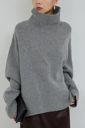 【ガリャルダガランテ/GALLARDAGALANTE】のウールタートルプルオーバー 人気、トレンドファッション・服の通販 founy(ファニー) ファッション Fashion レディースファッション Fashion for Women トップス・カットソー Cut & Sew Tops ニット Knit Tops & Sweaters カジュアルプルオーバー・ニットトップス Pullovers & Knit Tops / Casual Pullovers おすすめ Recommended / Our Picks インナー Innerwear スリット Slit, Slit Detail タートル Turtleneck, Turtle Collar |ID:prp329100004748429