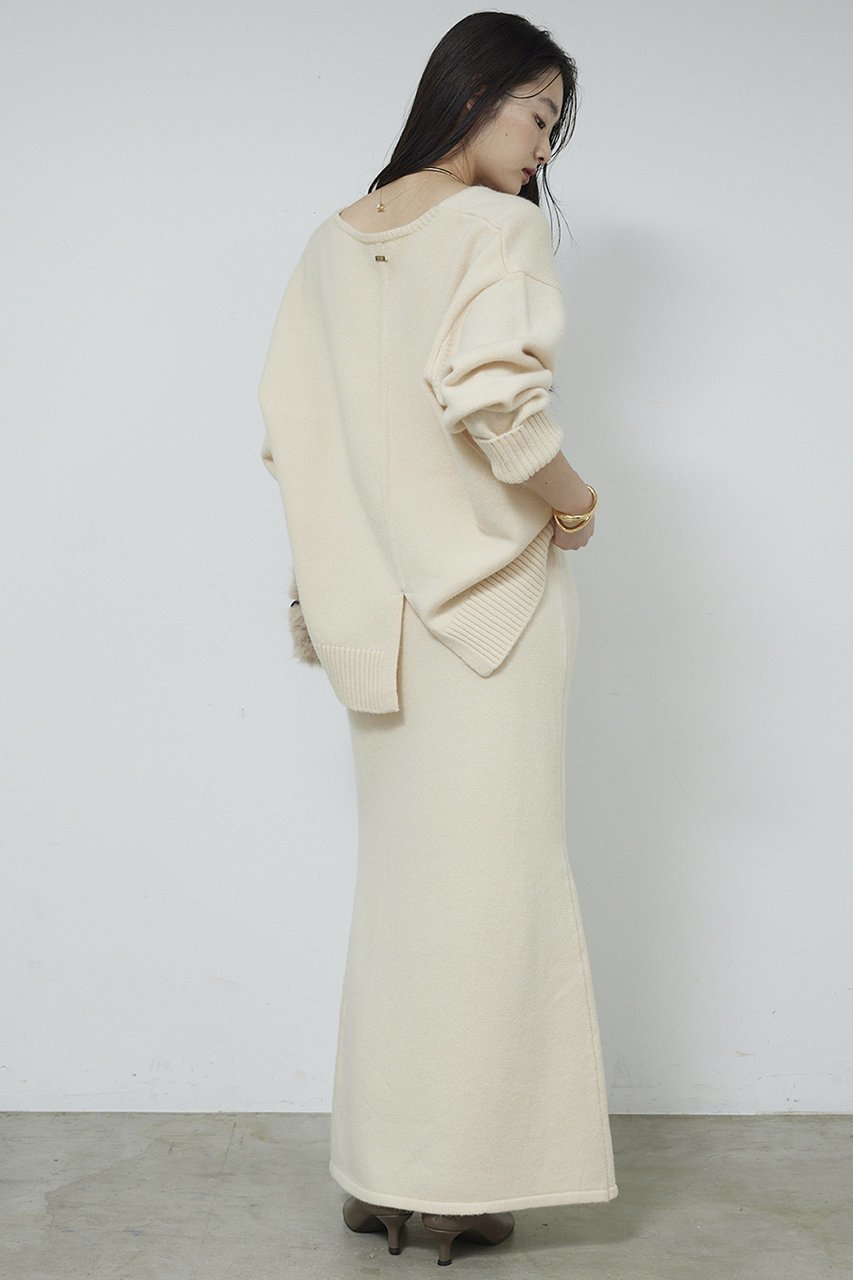 【ガリャルダガランテ/GALLARDAGALANTE】の【セットアップ対応】メリノウールVニット 人気、トレンドファッション・服の通販 founy(ファニー) 　ファッション　Fashion　レディースファッション　Fashion for Women　トップス・カットソー　Cut & Sew Tops　ニット　Knit Tops & Sweaters　カジュアルプルオーバー・ニットトップス　Pullovers & Knit Tops / Casual Pullovers　インナー　Innerwear　シンプル　Simple, Minimal　スリット　Slit, Slit Detail　セットアップ　Set-Up, Coordinated Outfit　冬　Winter / This Winter　other-2|ID: prp329100004748430 ipo3291000000036129363