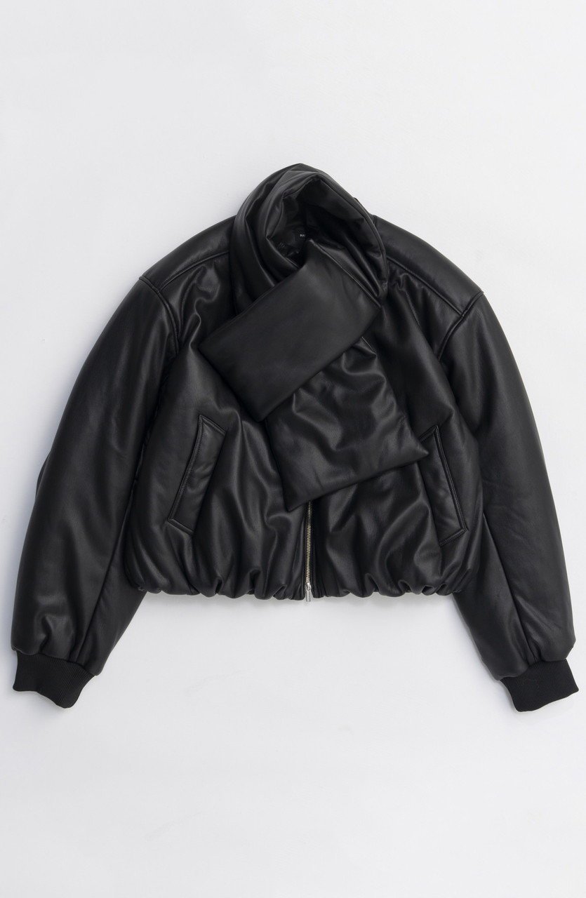 【メゾンスペシャル/MAISON SPECIAL】のLeather Puffer Jacket With Muffler/マフラーセットレザーパッファーブルゾン インテリア・キッズ・メンズ・レディースファッション・服の通販 founy(ファニー) 　ファッション　Fashion　レディースファッション　Fashion for Women　アウター　Coat / Outerwear Collection　レディースジャケット・軽アウター　Jackets　ブルゾンジャケット・スポーティアウター　Blouson Jackets　マフラー・スヌード / 冬小物の定番　Scarves & Mufflers　ジャケット　Jacket, Outerwear　フェイクレザー　Faux Leather, PU Leather　ブルゾン　Blouson, Bomber Jacket　マフラー　Scarf, Muffler　エレガント 上品　Elegant　新作・新入荷　New Arrivals / New In　BLK(ブラック)|ID: prp329100004748555 ipo3291000000034337144