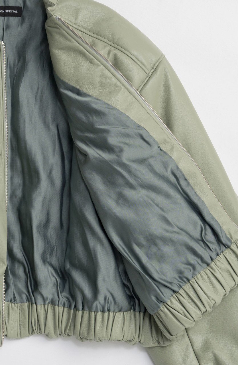 【メゾンスペシャル/MAISON SPECIAL】のLeather Puffer Jacket With Muffler/マフラーセットレザーパッファーブルゾン 人気、トレンドファッション・服の通販 founy(ファニー) 　ファッション　Fashion　レディースファッション　Fashion for Women　アウター　Coat / Outerwear Collection　レディースジャケット・軽アウター　Jackets　ブルゾンジャケット・スポーティアウター　Blouson Jackets　マフラー・スヌード / 冬小物の定番　Scarves & Mufflers　ジャケット　Jacket, Outerwear　フェイクレザー　Faux Leather, PU Leather　ブルゾン　Blouson, Bomber Jacket　マフラー　Scarf, Muffler　エレガント 上品　Elegant　新作・新入荷　New Arrivals / New In　other-5|ID: prp329100004748555 ipo3291000000034337150