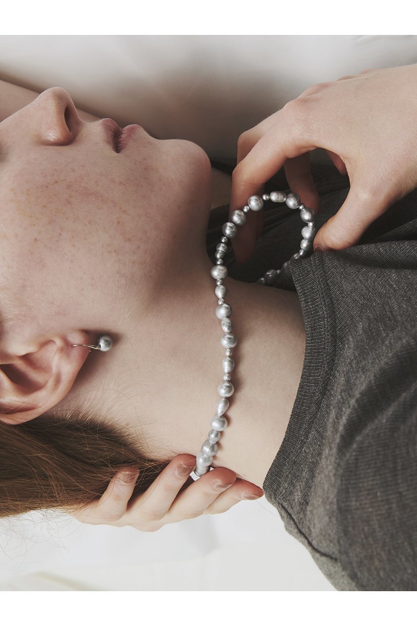 【ルボンボン/les bonbon】のbrume pearl hook ピアス 人気、トレンドファッション・服の通販 founy(ファニー) ファッション Fashion レディースファッション Fashion for Women ジュエリー Jewelry ファッションリング Fashion Rings イヤリング・フープ・ドロップタイプ Hoop, Drop & Clip Earrings なめらか Smooth, Silky Texture イヤリング Earrings セットアップ Set-Up, Coordinated Outfit ドレス Dress, One-Piece パール Pearl, Pearl Accent フォルム Silhouette, Form モダン Modern, Contemporary other-2|ID: prp329100004750012 ipo3291000000036086317