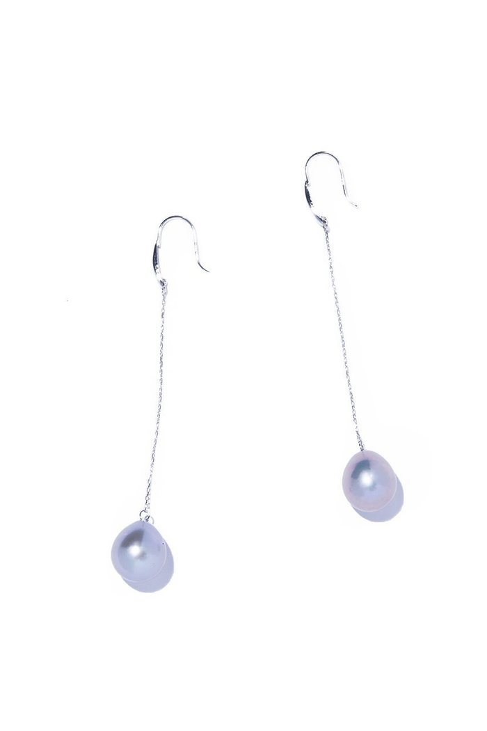 【ルボンボン/les bonbon】のbrume pearl long ピアス インテリア・キッズ・メンズ・レディースファッション・服の通販 founy(ファニー) https://founy.com/ ファッション Fashion レディースファッション Fashion for Women ジュエリー Jewelry ファッションリング Fashion Rings イヤリング・フープ・ドロップタイプ Hoop, Drop & Clip Earrings イヤリング Earrings スマート Smart, Elegant チェーン Chain, Chain Strap パール Pearl, Pearl Accent フォルム Silhouette, Form ロング Long, Long-Length |ID: prp329100004750013 ipo3291000000035454370