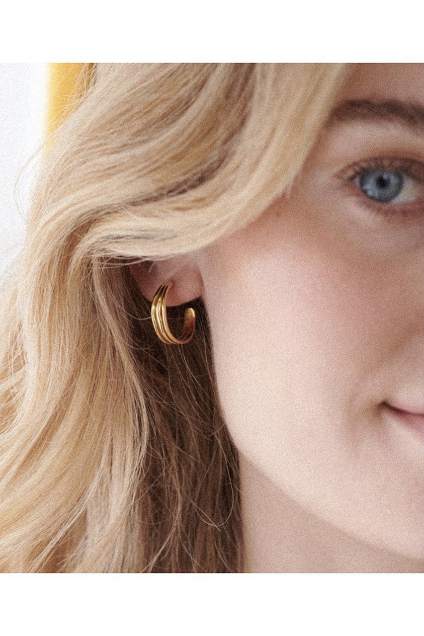 【デイジー ロンドン/DAISY LONDON】のTriple Wave Hoop ピアス 人気、トレンドファッション・服の通販 founy(ファニー) 　ファッション　Fashion　レディースファッション　Fashion for Women　ジュエリー　Jewelry　ファッションリング　Fashion Rings　イヤリング・フープ・ドロップタイプ　Hoop, Drop & Clip Earrings　イヤリング　Earrings　パーティ　Party, Party Style　フープ　Hoop, Hoop Earrings　モダン　Modern, Contemporary　other-2|ID: prp329100004750086 ipo3291000000036086435